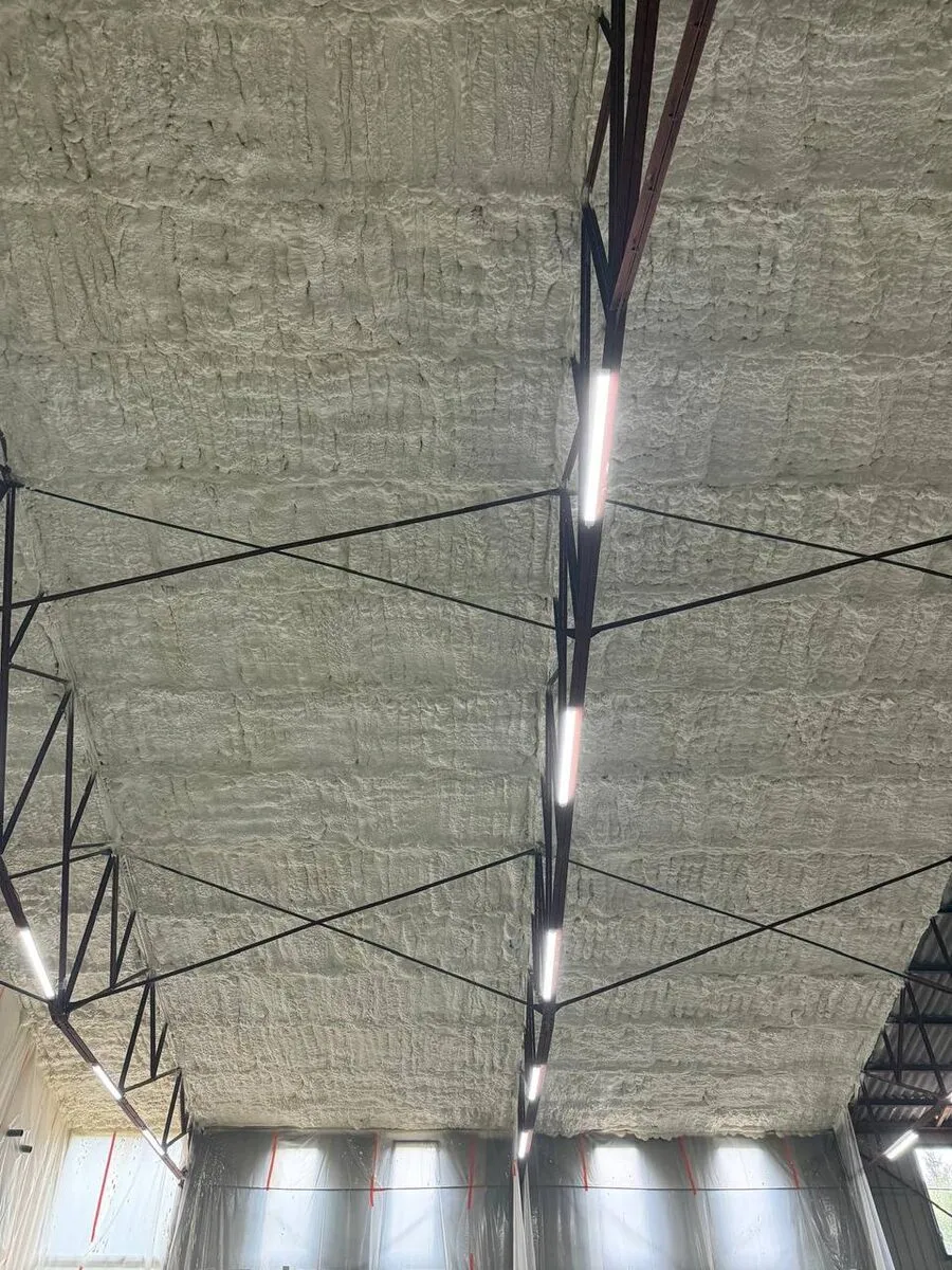 Isolation projetée polyuréthane - chantier Top'Isol